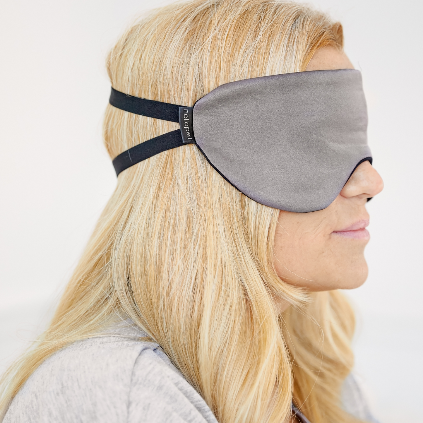 
                  
                    blonde wearing sleep mask-profile pic
                  
                